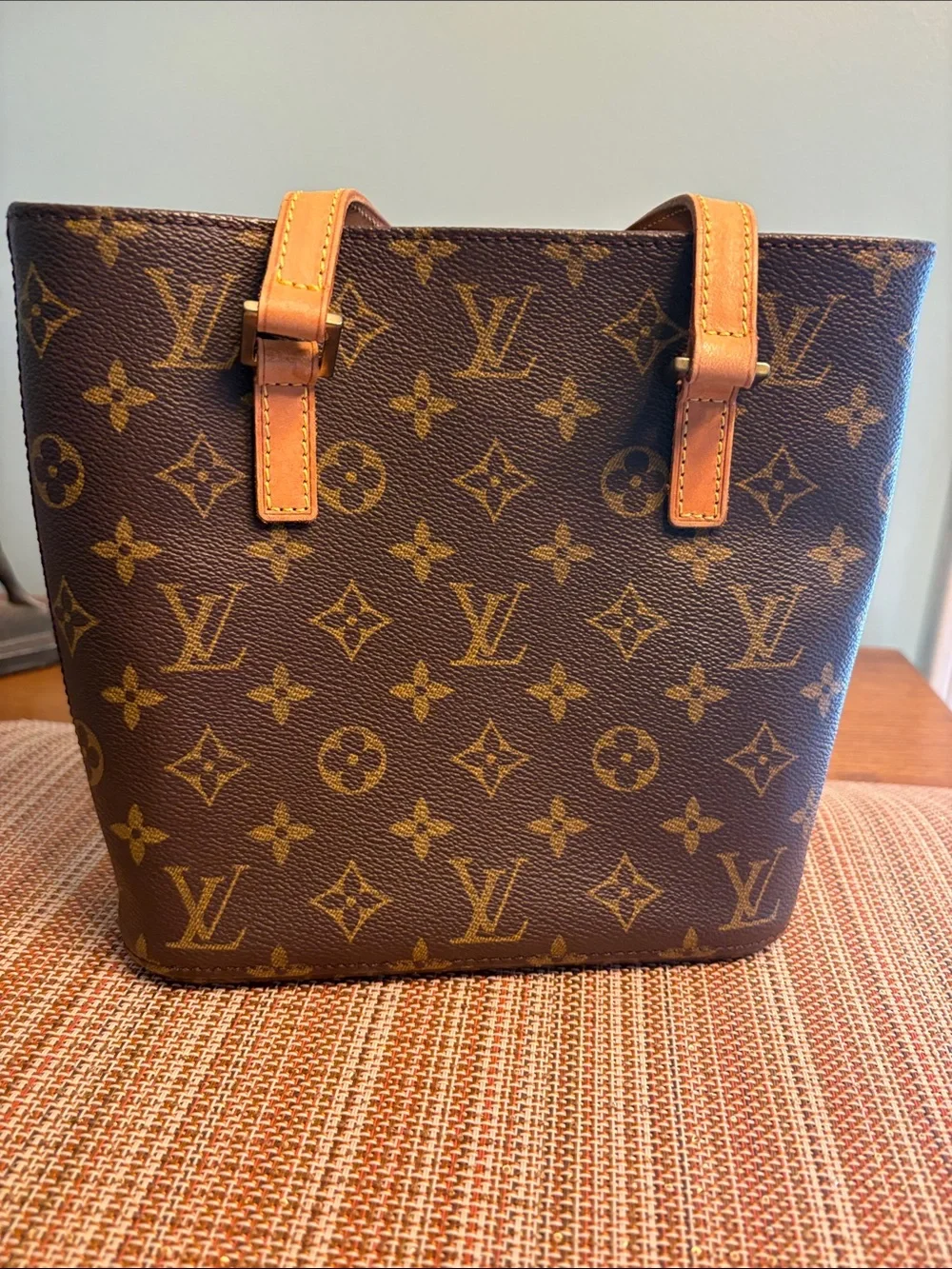 Louis Vuitton classic louis
